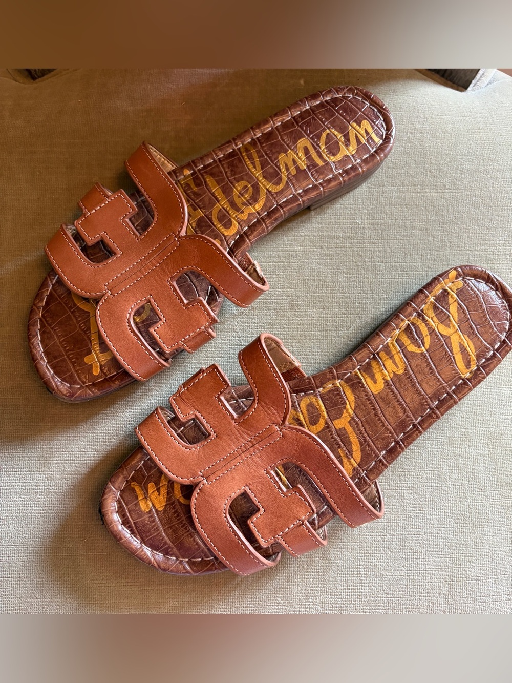 Sam Edelman $100 Embossed Leather Bay Slide 6.5 Cognac Excellent - Picture 2 of 5
